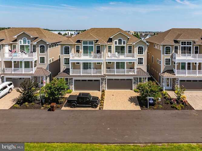 Plantations Real Estate for Sale - 12920 Carmel Ave #12 in Ocean City Photo 1